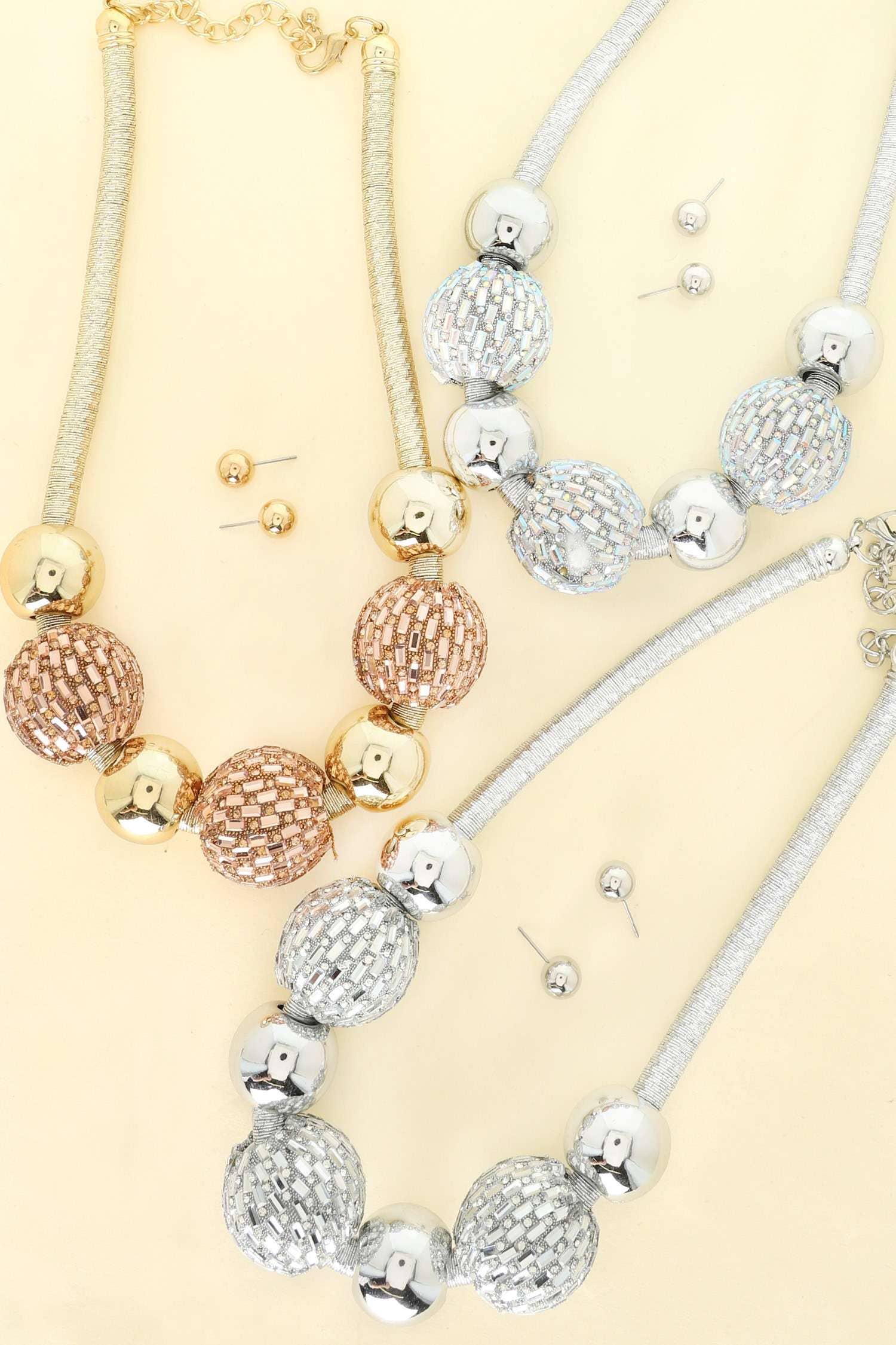 anbfashion – wholesale Smycken – STRASS DISCO BOLL MED PÄRLBAND MED TUBHALSBAND NEY123143