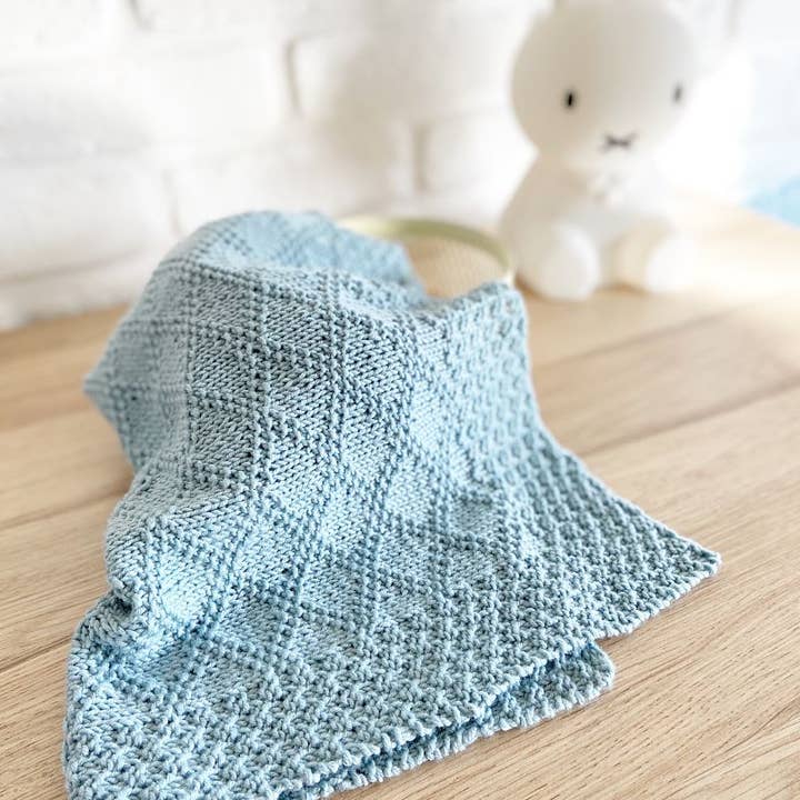 Harlequin Blanket - The Easy Knitting Kit for wholesale by Mignonnery