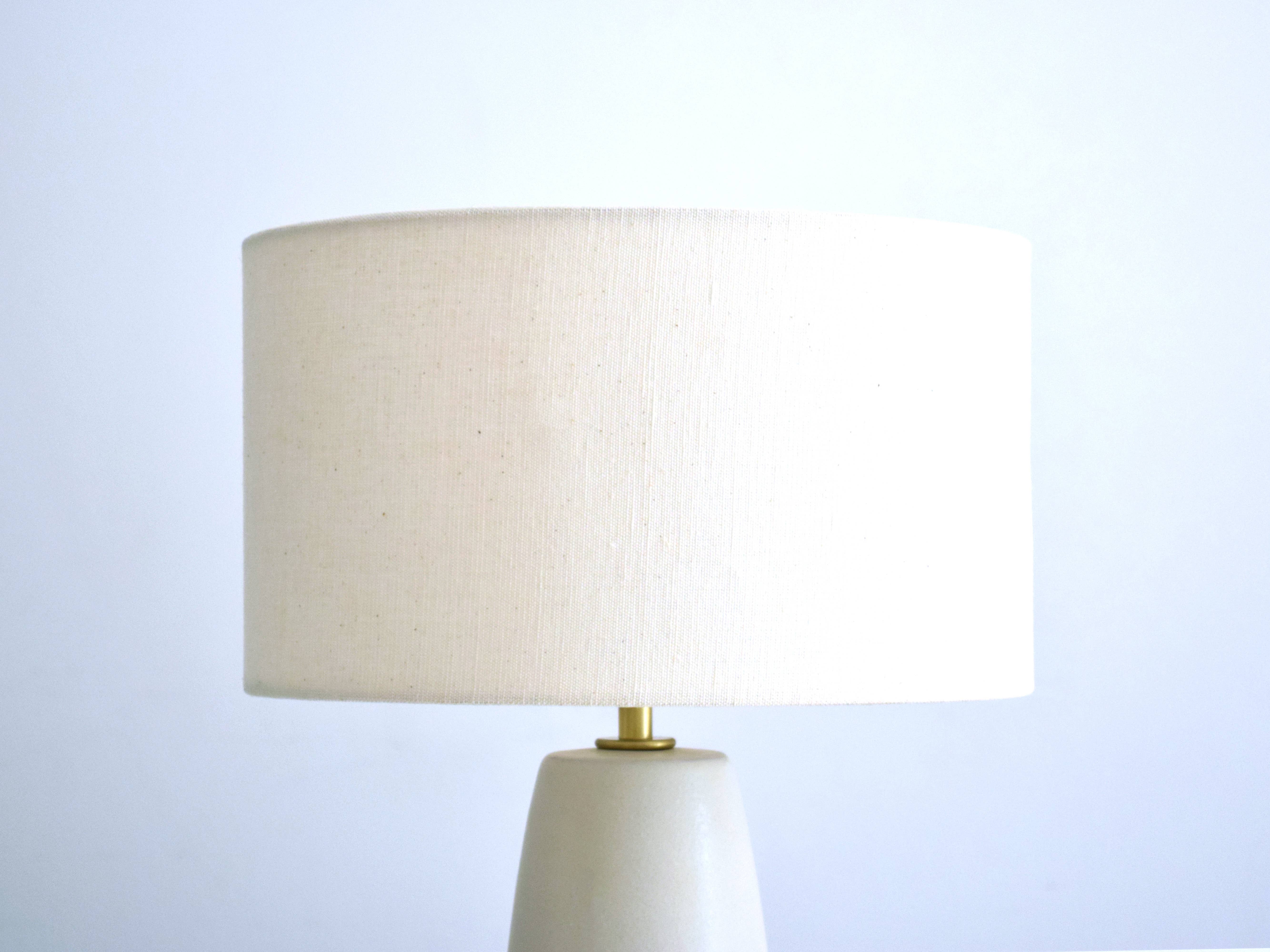 DEBARRO - Furniture | Lamps | Ceramics | Handmade – Engroshandel Skrivebordslampe – Farol - Håndlavet bordlampe i keramik5