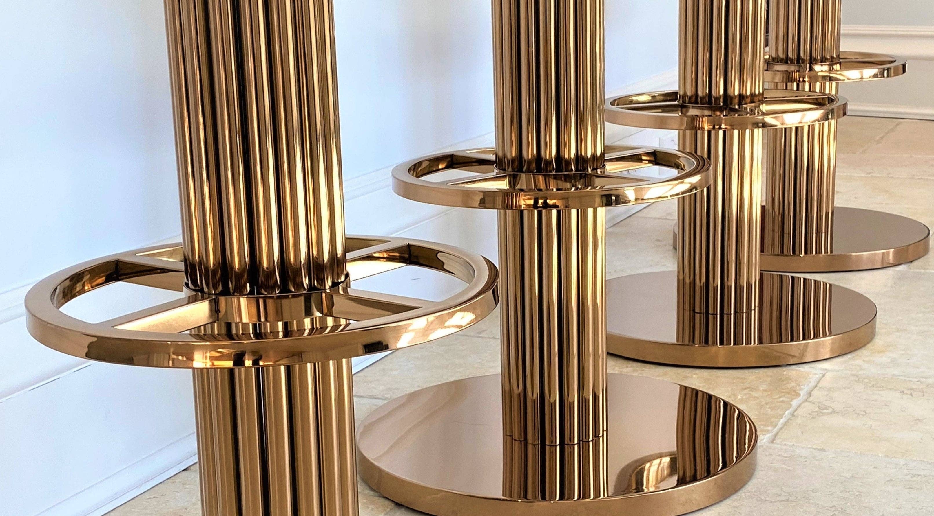 One Preevay Luxury Home Furniture & Decor – Großhandel Hocker – Atlas-Barhocker von One Preevay | Art-Déco-Design inspiriert vom Chrysler Building11