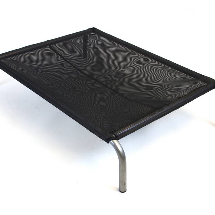 HiK9 Bed with Black Mesh Cover for wholesale by HiK9