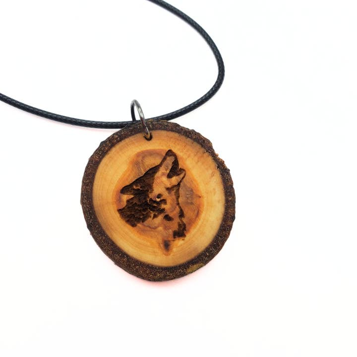 Howling Wolf Wooden Pendant Necklace, Natural Wood Round for wholesale by Lyoncraft