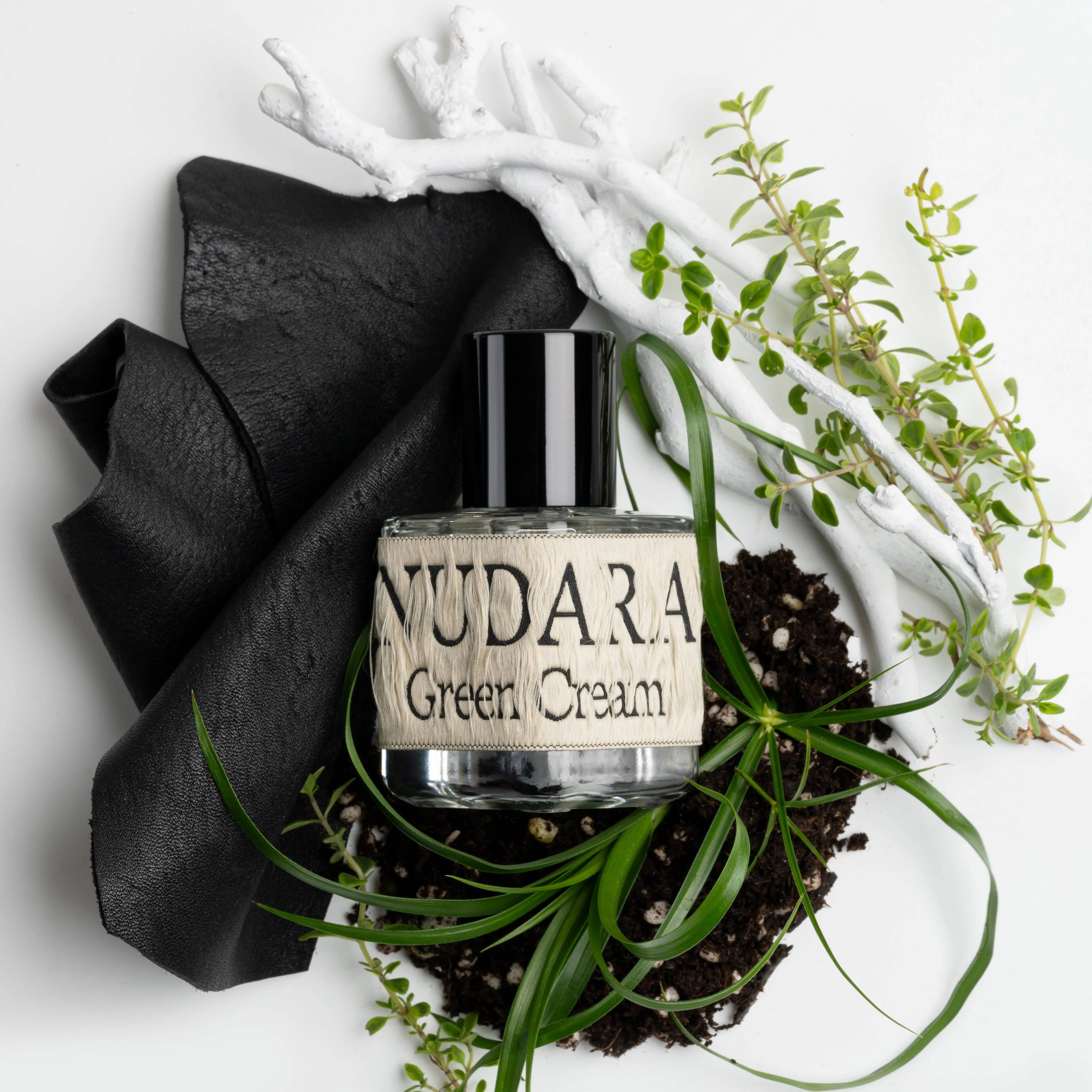 KBX - Venta al por mayor Perfumes/agua de colonia - Nudara Perfume Crema Verde - Aroma de Madera Antigua/Bosque 30ml1