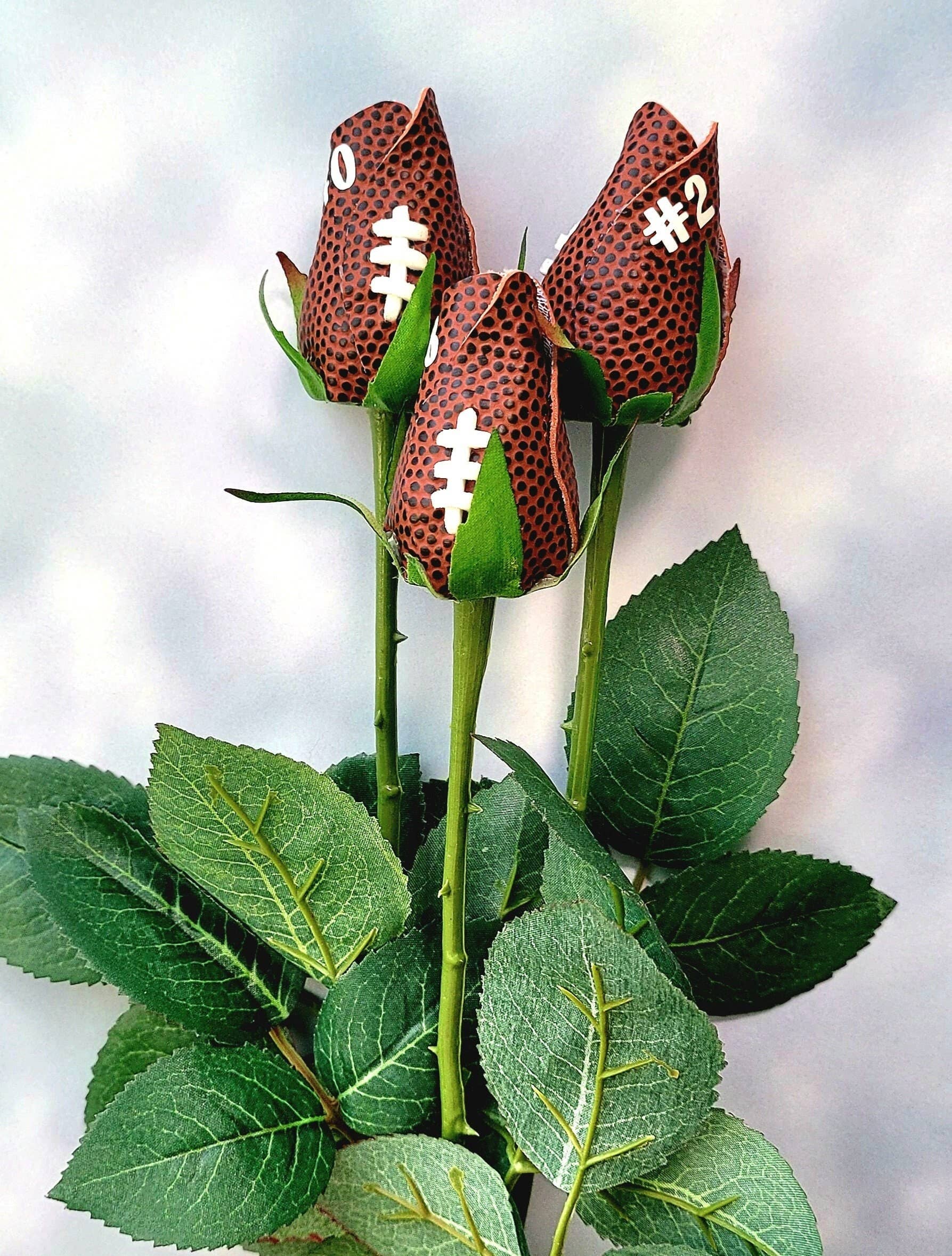 Home Run Accessories - Vendita all'ingrosso Fiori finti - Football Rose, Sport Rose, Matrimonio a tema calcistico, Pallone1