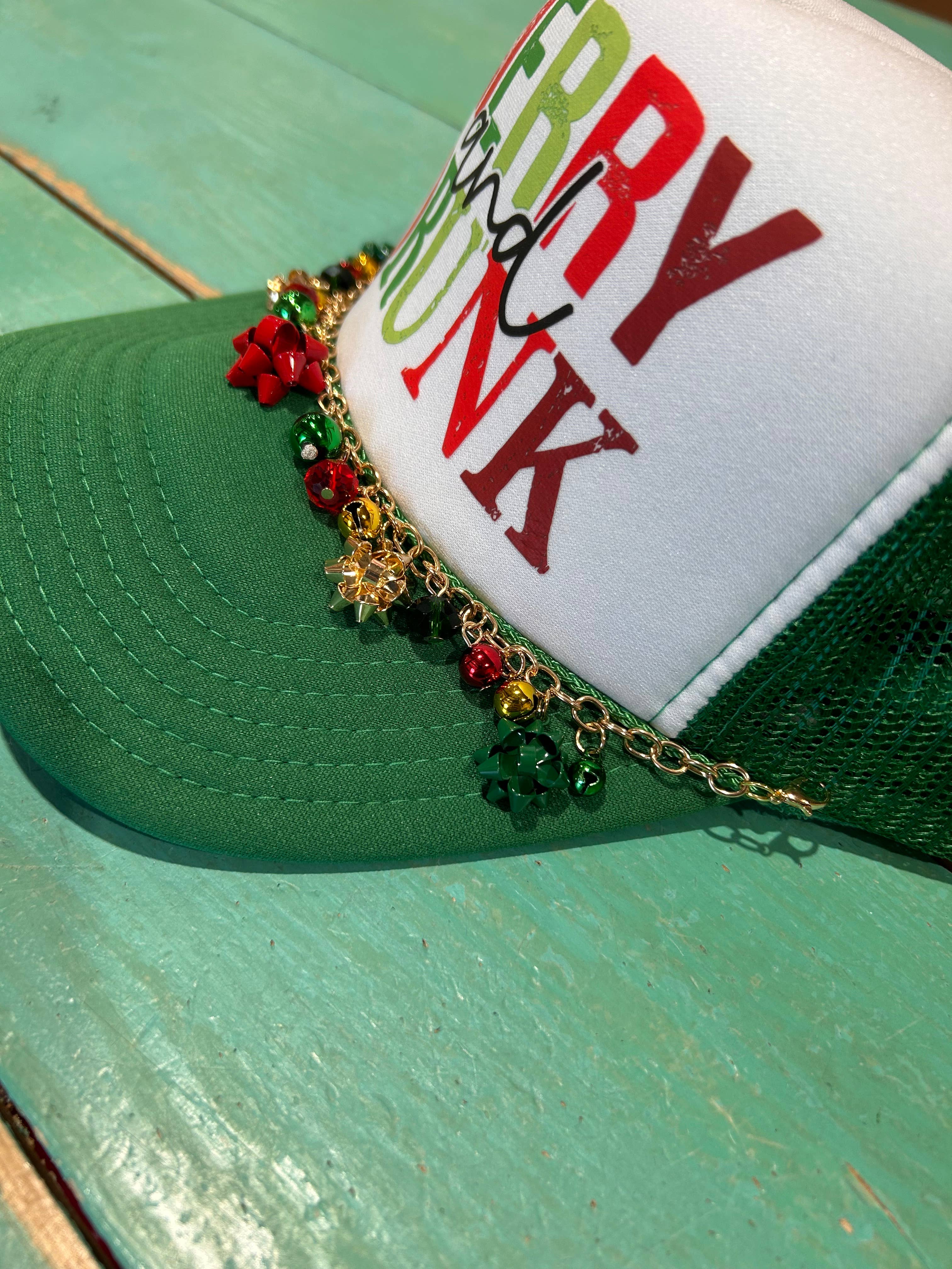 Vibes Hat Company - Wholesale Hat Accessory - Women's - Christmas Bow Trucker Chain | Hat Jewelry|  Santa Chain0