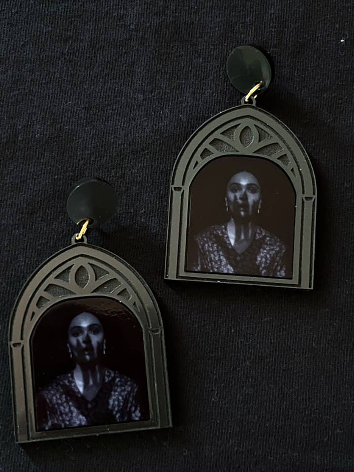 Pendientes Nosferatu «Come to me» de horror gótico espeluznante para venta al por mayor de Studio Nena