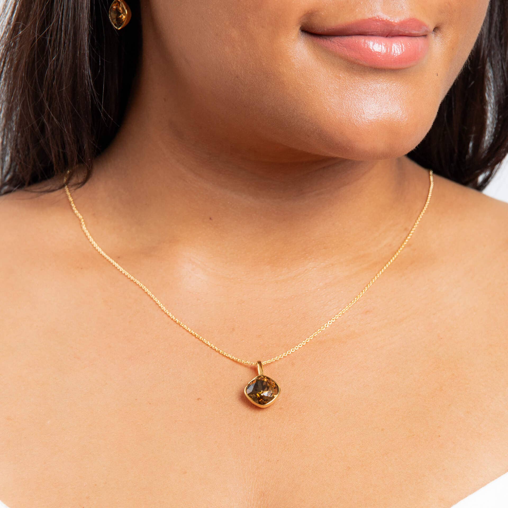 Gecko Jewellery – wholesale Individual charm/pendant – Cushion Cut Smoked Topaz Crystal Pendant1