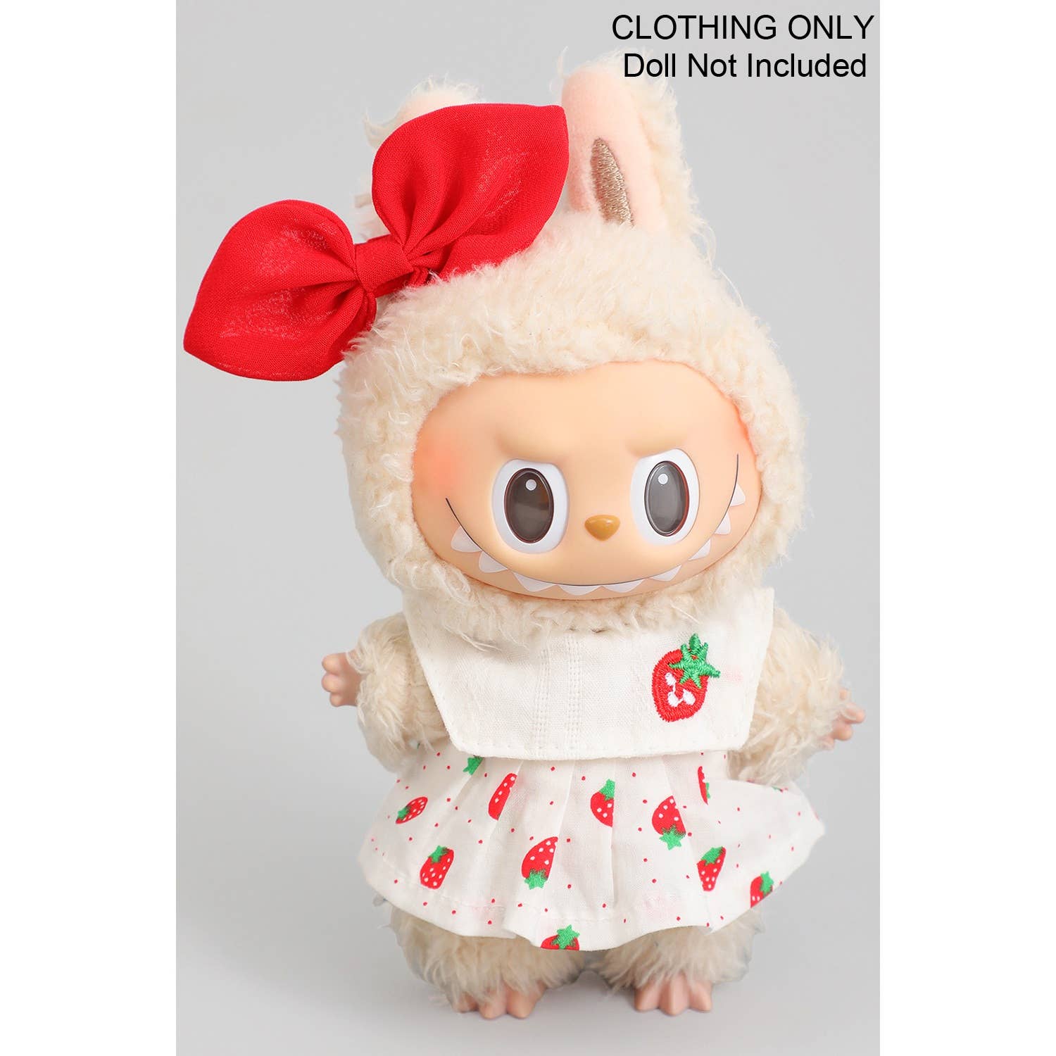 WIT AARDBEI LABUBU OUTFIT MET STRIKKLEM voor groothandel op Faire0