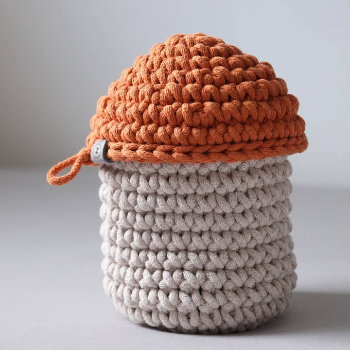 Panier Schtroumpf | GRUAU ET CITROUILLE pour la vente par Zuri House