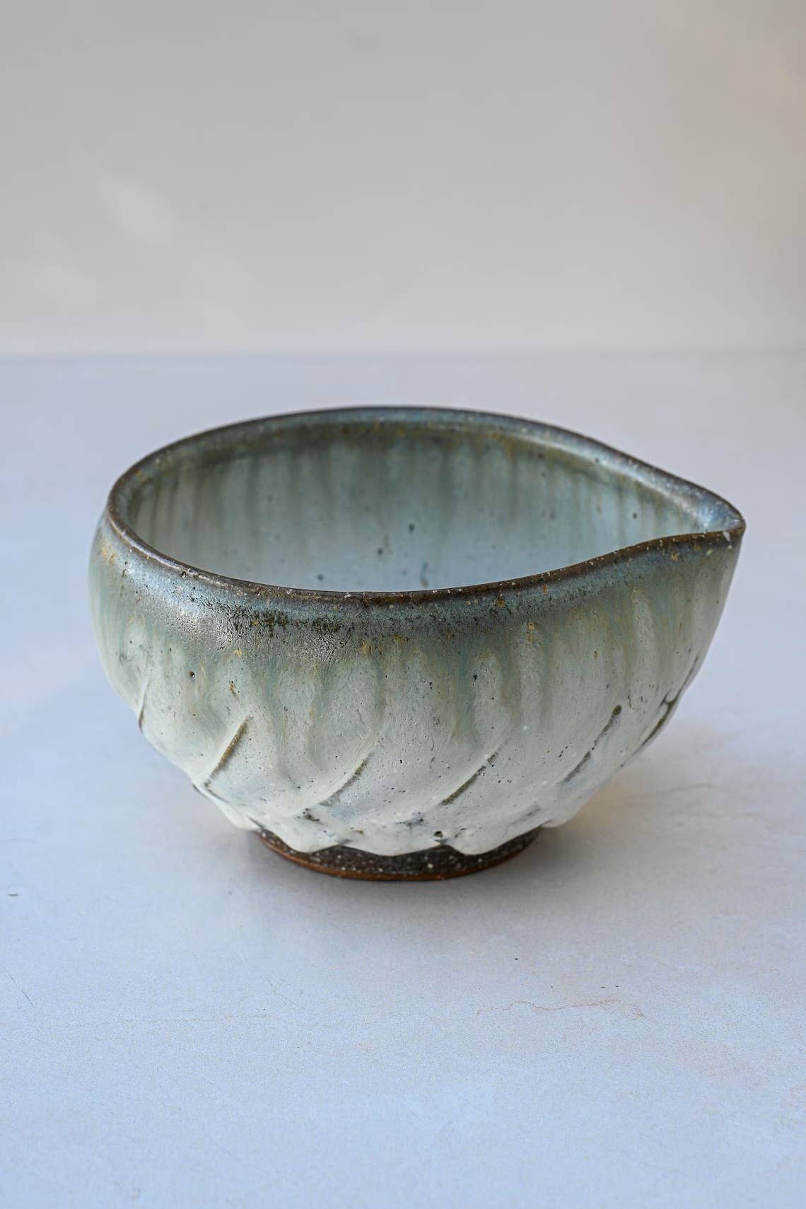 Aprikalife - Wholesale Tea Set - Japanese Matcha Set - 16 oz Ceramic Matcha Bowl with Spout5