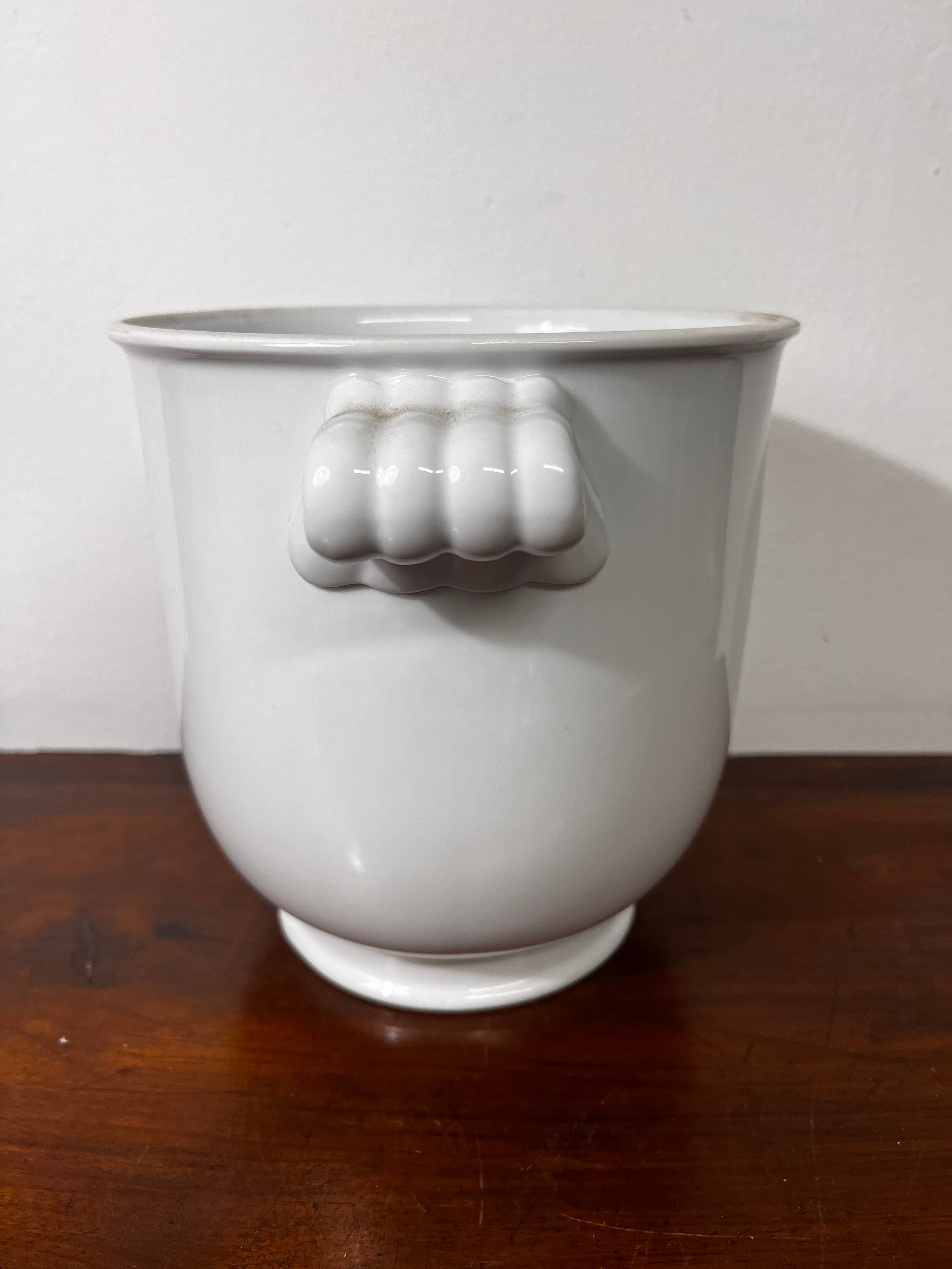 DADA Novecento - Wholesale Plantenpot - Witte keramische cachepot met handvatten1
