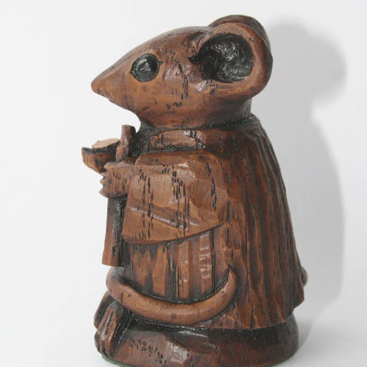 Oakapple Designs Ltd - Wholesale Decorative Figurine - Church Mouse Busking. Reproduction carving Ornament Gift.1