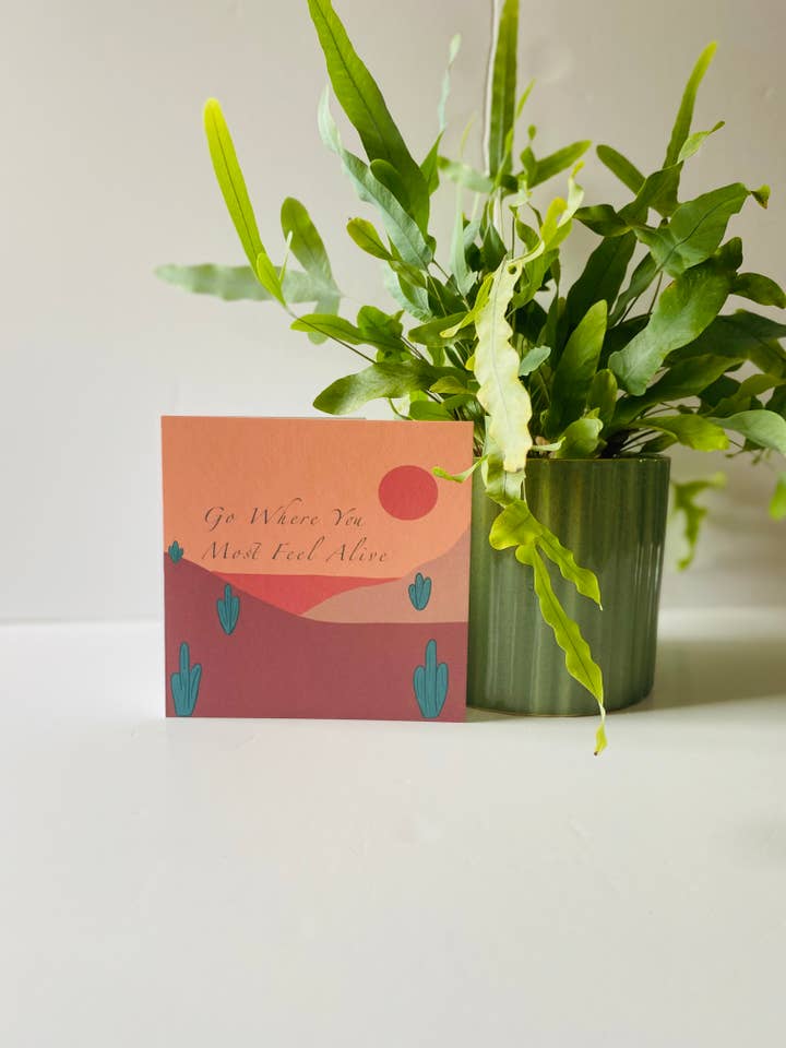 Gratulationskort - Gå dit du känner dig mest levande för wholesale av Faodail Studio