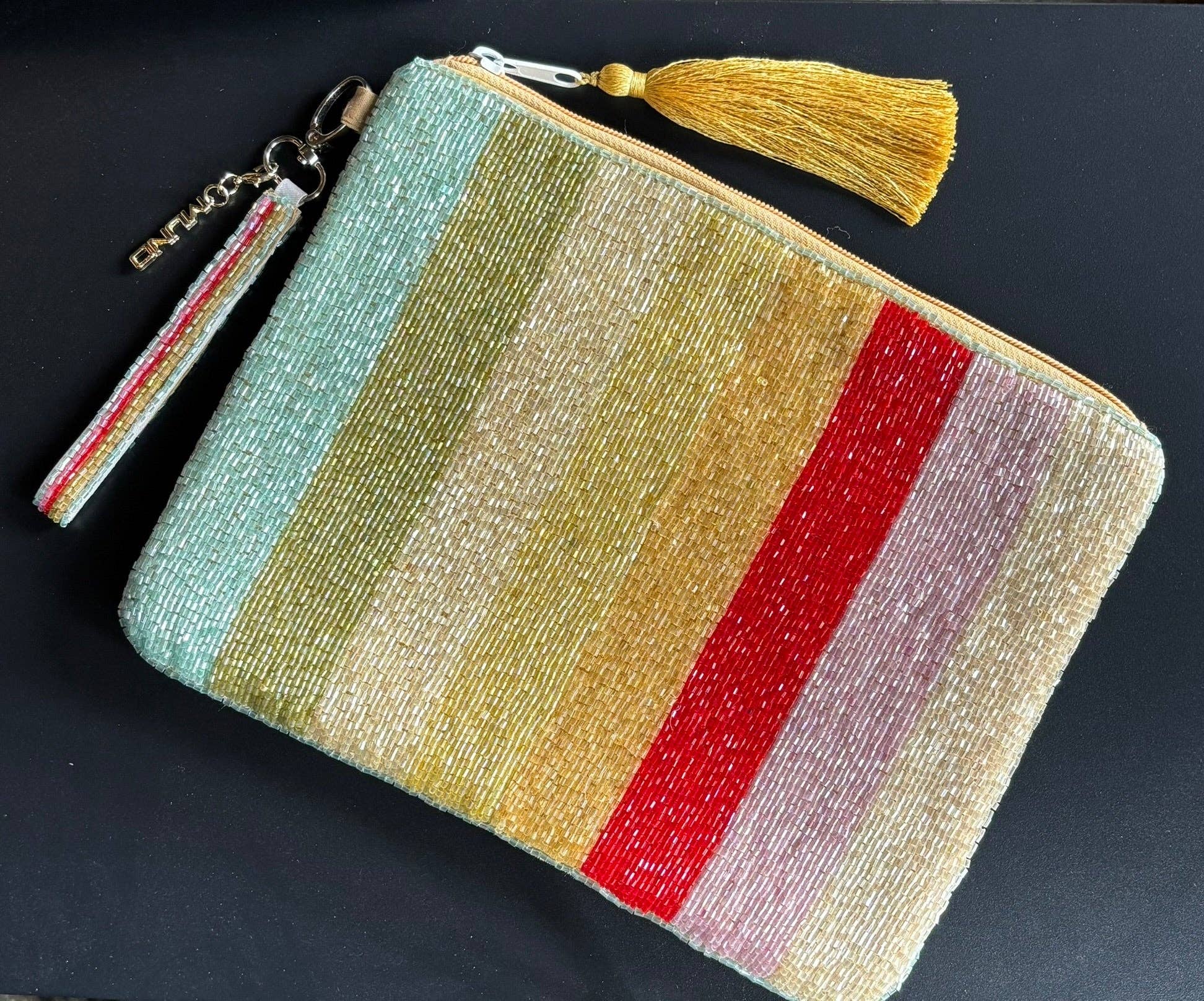 Muno – wholesale Pouch – Women’s – Rainbow Pouch Medium1