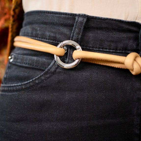 cordón de cuero 0.6 para venta al por mayor de M(+)Plus Design Berlin