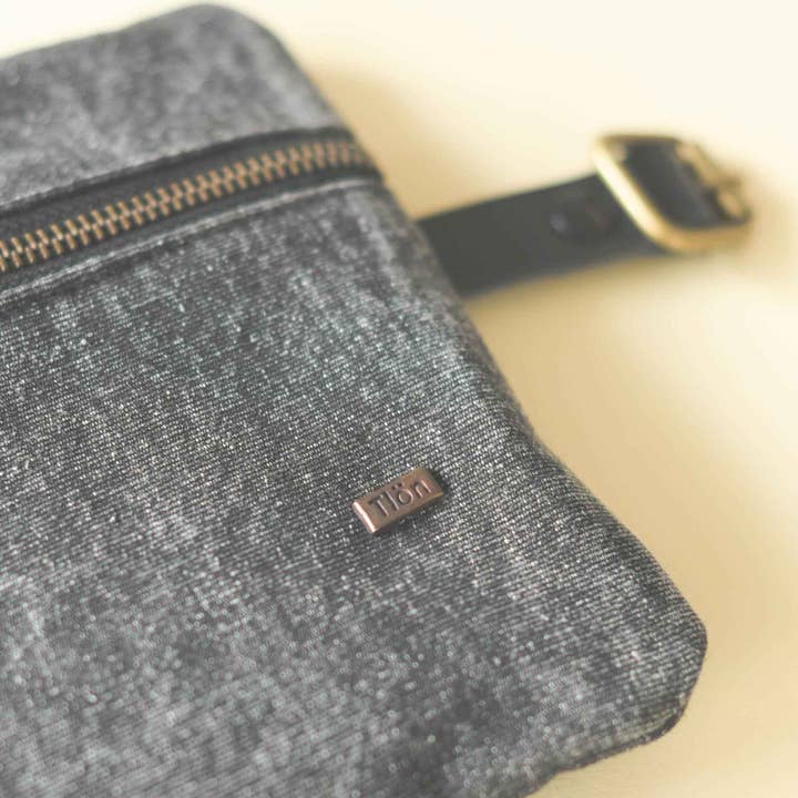 Sac ceinture - Izar pour la vente par Tlon Planet Bags