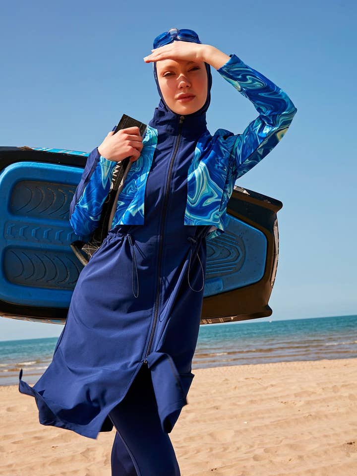 Maillot de bain modeste en burkini bleu marine tissé M2319 pour la vente par Marina Swimwear