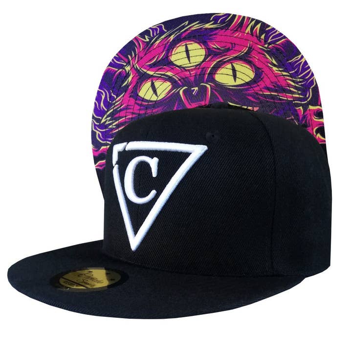 Lila Monster Katze Snapback - Schwarz für den Großhandel von Capiche