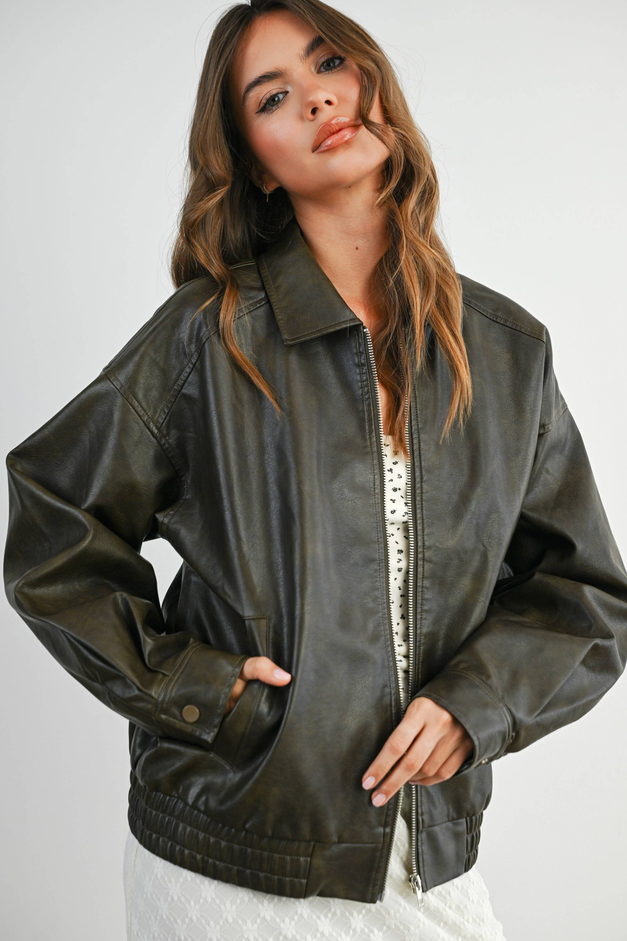 BUTTERMELON - Wholesale Jacket - Women's - Collared Zip-Front Leather Jacket - BMJ796838
