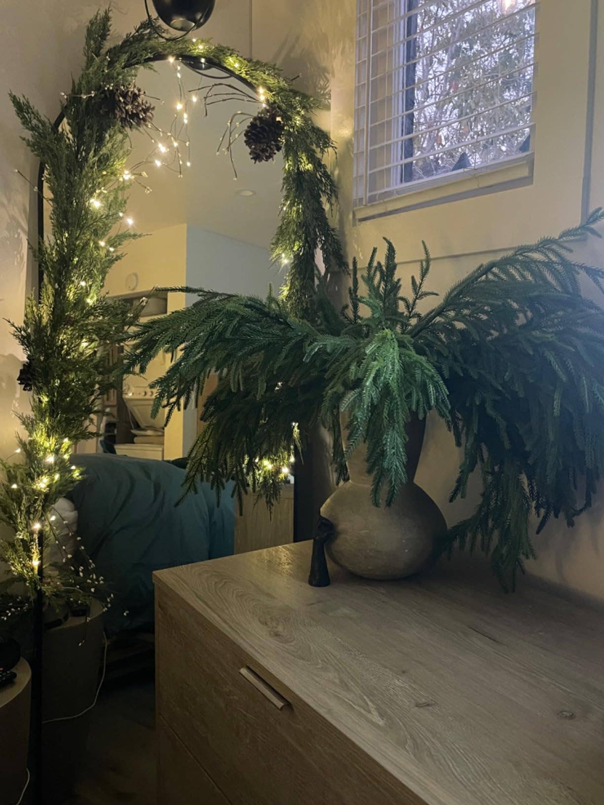 Sweet Home Deco - Wholesale Christmas Decoration - 17‘’T Soft Touch Artificial Winter Pine Evergreen Branch5