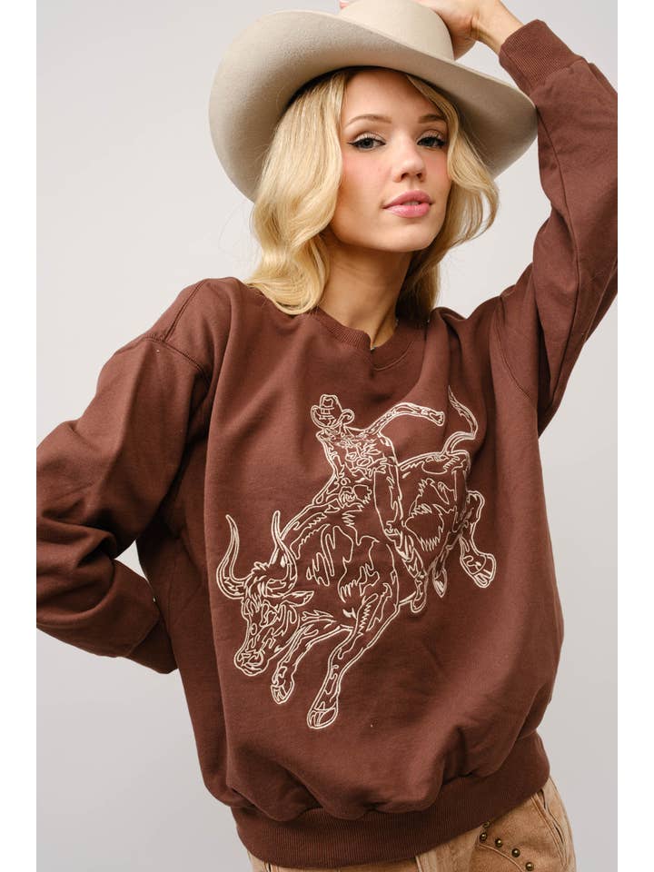 Blue B – Engroshandel Grafisk Sweatshirt - Dame – 36327T - Broderet western pullover-sweatshirt1