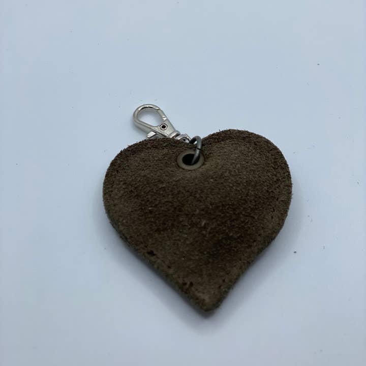 The Merchant Studio - Wholesale Keychain - Women's - Heart Key Chain1