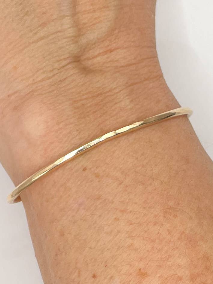 Brazalete de Puño Relleno de Oro Martillado a Mano para venta al por mayor de Hello Heather