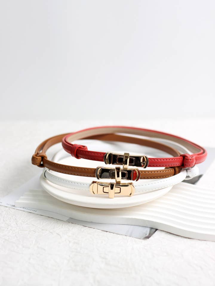 A2503BL53245 - Elegant Twist-Lock Skinny Leather Belt for wholesale by ESLEY