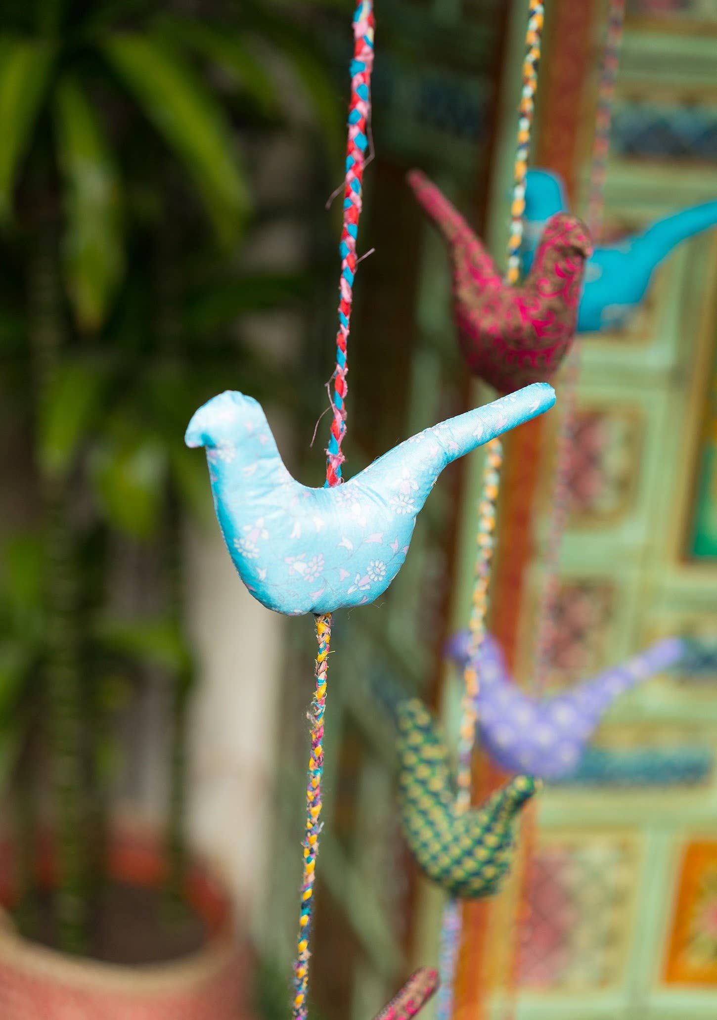 Namaste – wholesale Decorative tassel/wall drop – Hanging Recycled Sari String 3 Birds3