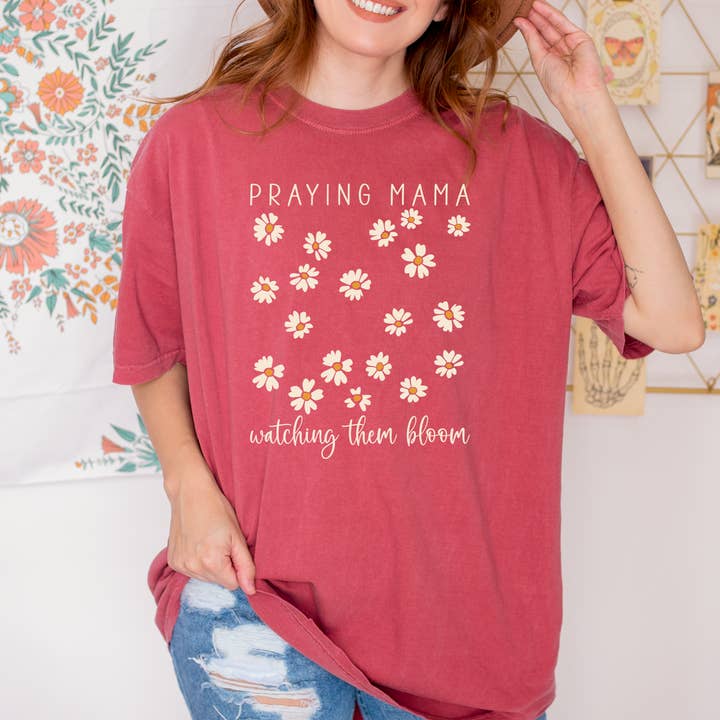 Scripted Pearl - Wholesale Screen Printed T-Shirt - Women's - Praying Mama Watching Them Bloom Daisies Comfort Colors Tee14