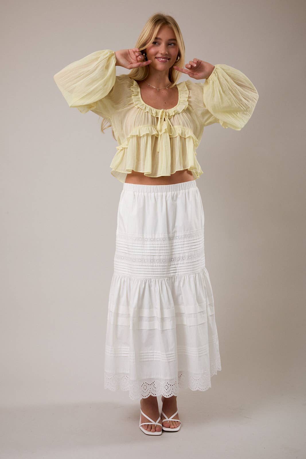 LE LIS - Wholesale Blouse - Women's - SCOOP NECK RUFFLE DETAIL BLOUSE36