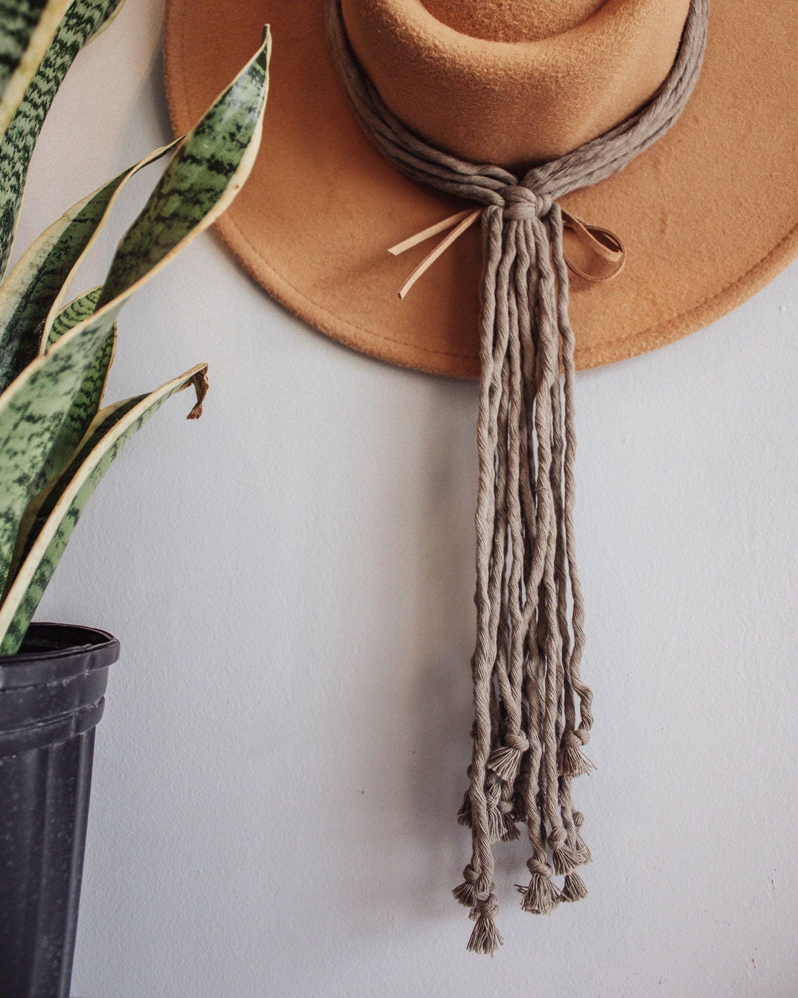Modern Bo Studio - Wholesale Hat Rack - "Rori" - Macrame Hat Hanger2
