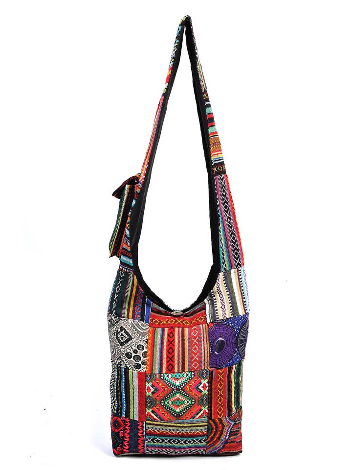 Hippie-Hobo-Tasche aus Baumwolle mit Aufnäher und Grafikdruck für den Großhandel von The Collection Royal / Royal Handicrafts