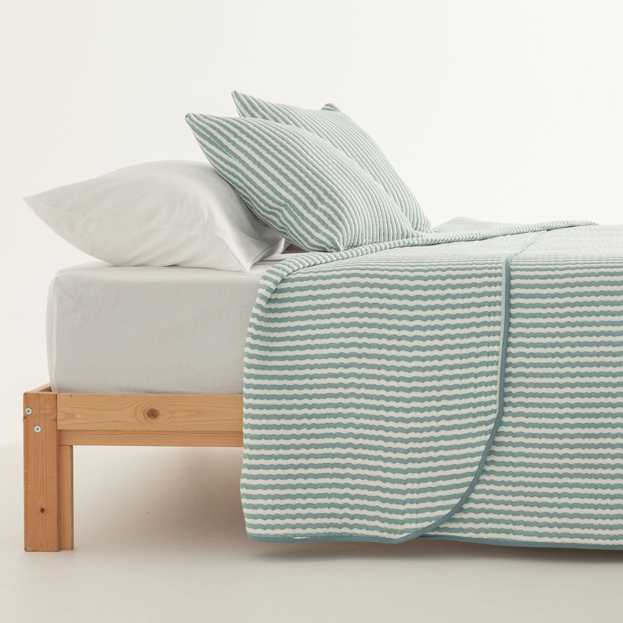 GAMUSI - Wholesale Quilt - NISA light cotton jacquard striped bedspread2