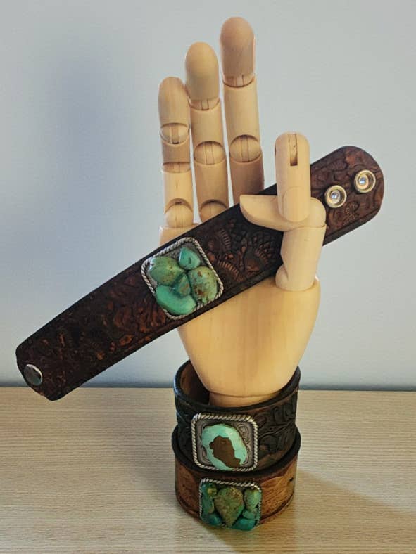 Pulseira de Couro Reciclado com Turquesa por atacado de That's Just Bull