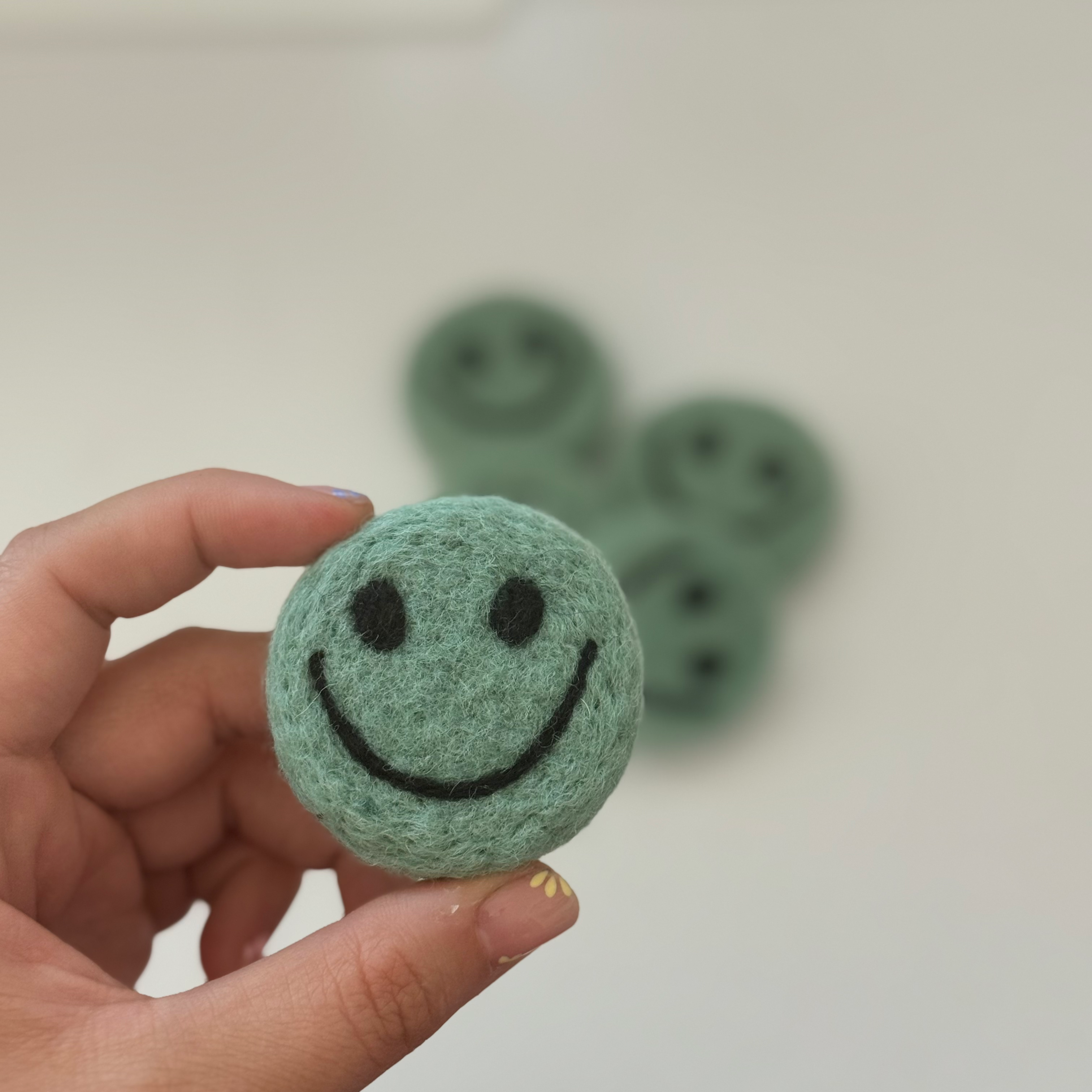 Lost Vly - Wholesale Car Freshener - Women's - Felt Smiley Face Reusable Oil Diffuser3