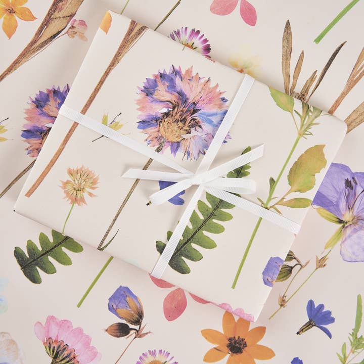 Bombus - Wholesale Flat Wrap - Luxury Pressed Flower Gift Wrap paper2