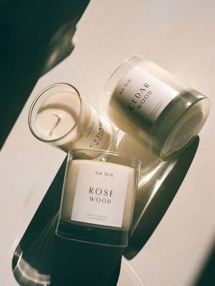 Rosewood Lys / Fås i 5oz & 8oz for engroshandel hos Na Nin