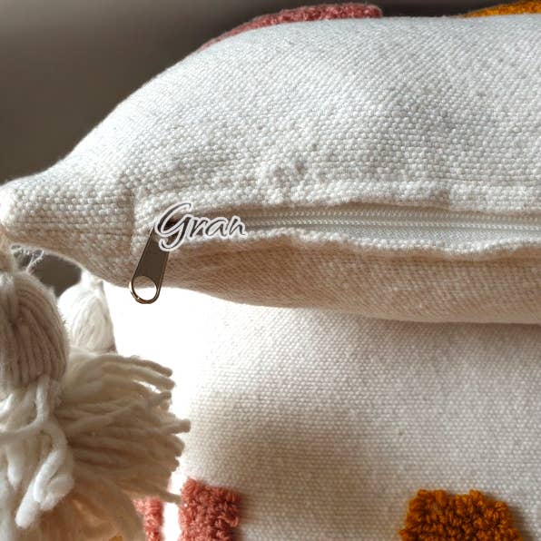 Gran Wholesale – wholesale Pillow/cushion – Child & baby – Handmade Decorative Pillow with Text & Tassels - Cozy Accent3