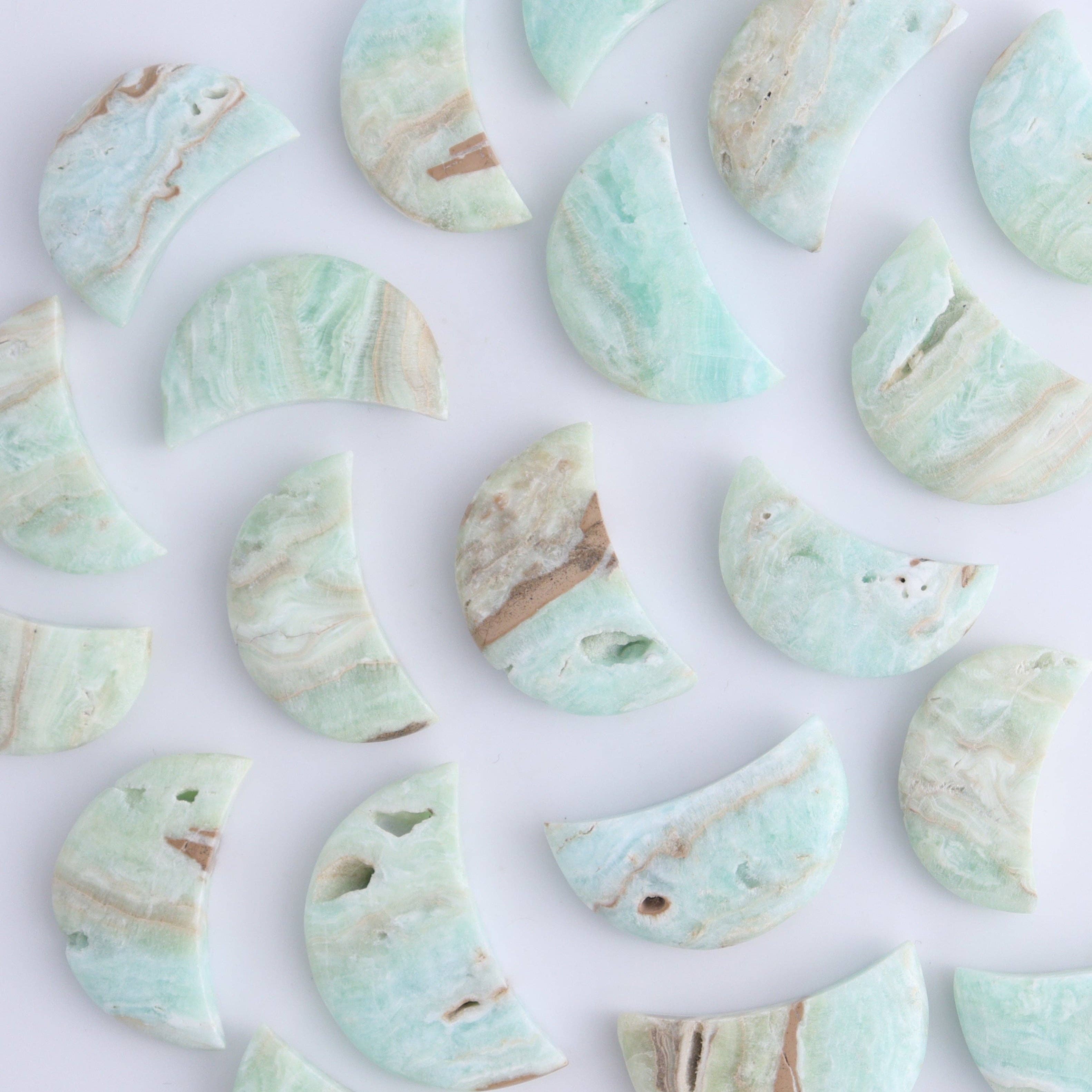 Mi Esperanza Minerals - Wholesale Spiritual Stone/Crystal - One Caribbean Calcite Little Moon0