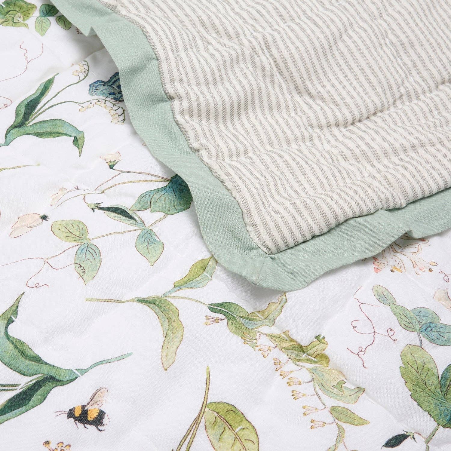 Sophie Allport - Vente Plaids - Jeté matelassé à motif floral sauvage5