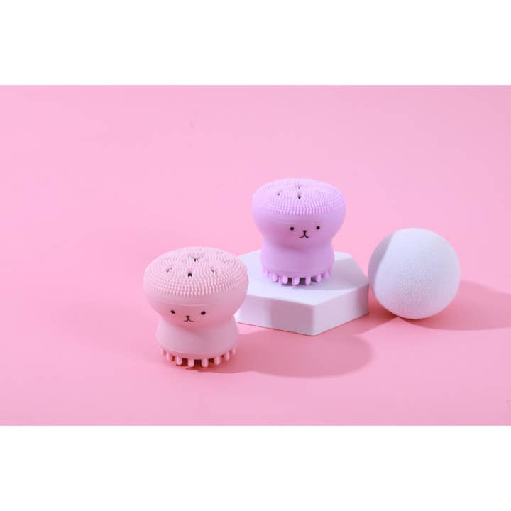 Exfoliating Face Sponge and other Purchase Wholesale gants exfoliants. Free Returns & Net 60 Terms on Faire trending on Faire.