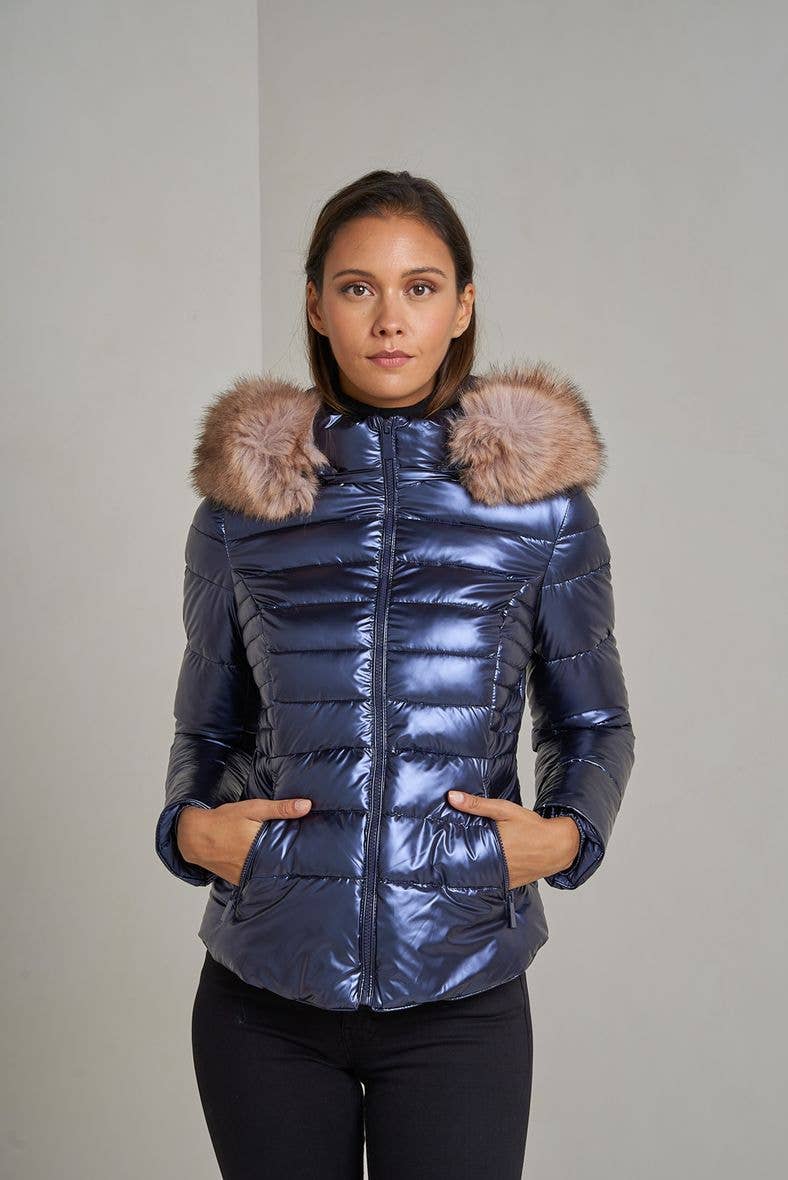Attrait Paris - Wholesale Jacket - Women's - Metallic short puffer jacket with faux fur hood4