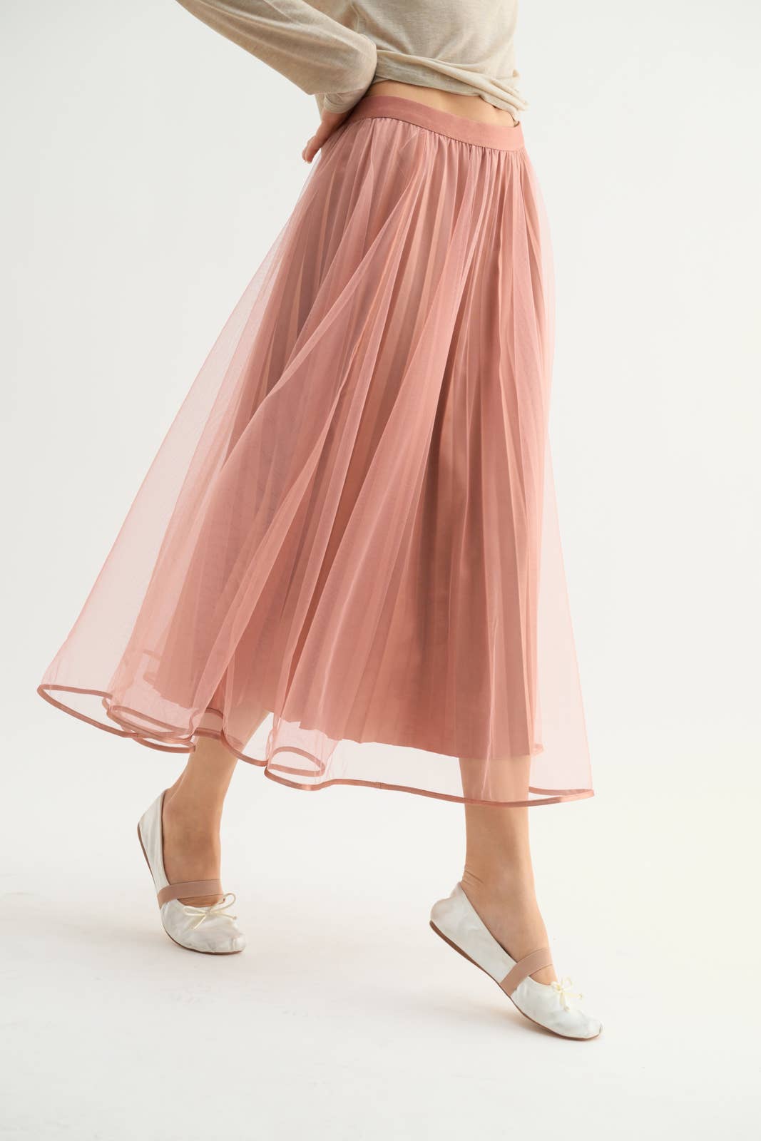 ROSE TULLE MIDI SKIRT / WL24-9568 for wholesale on Faire1