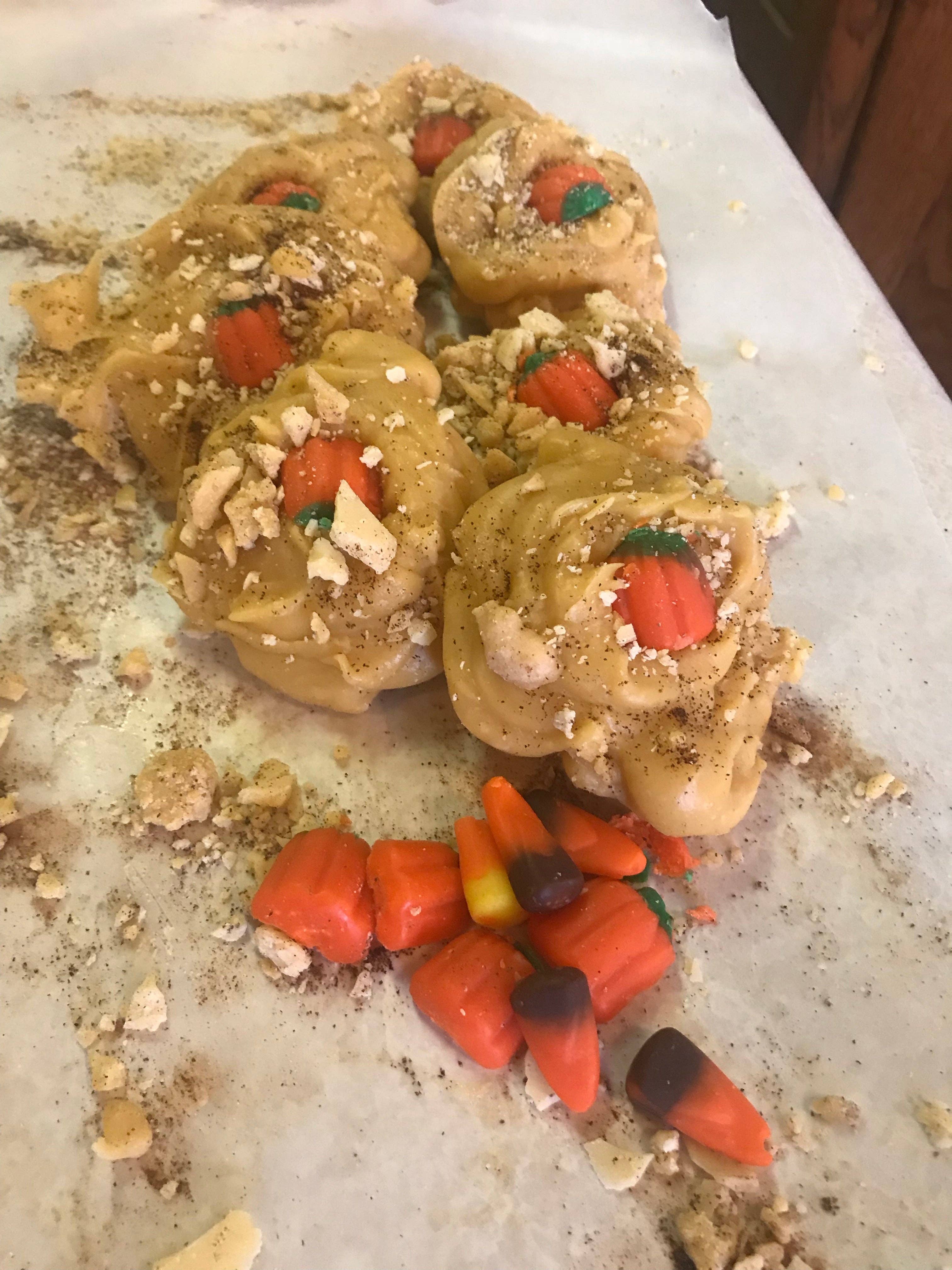 Frog on a Limb Primitives - Wholesale Wax Melt - Single Cookie wax melts8