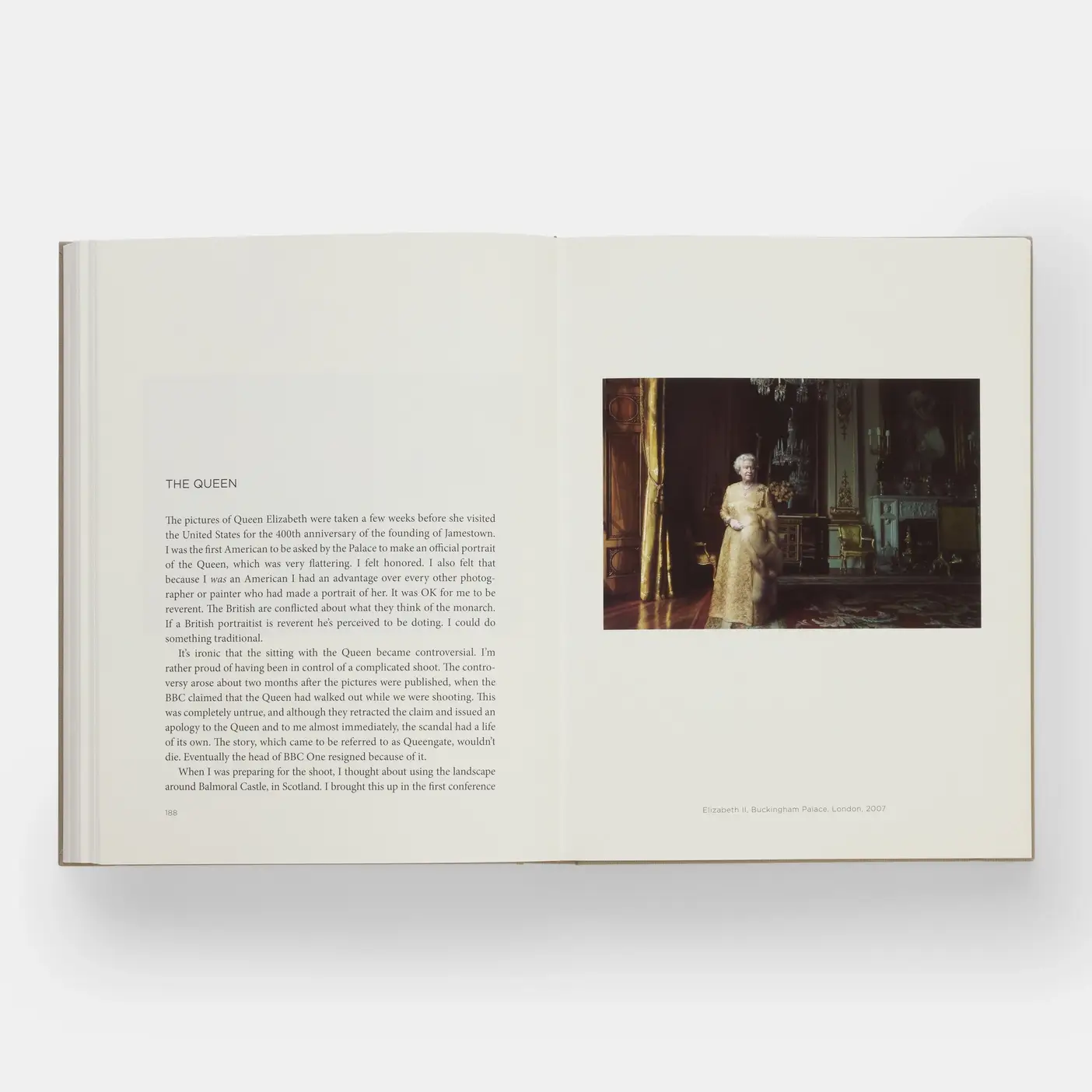 Phaidon - Wholesale Arts & Entertainment - Annie Leibovitz At Work6