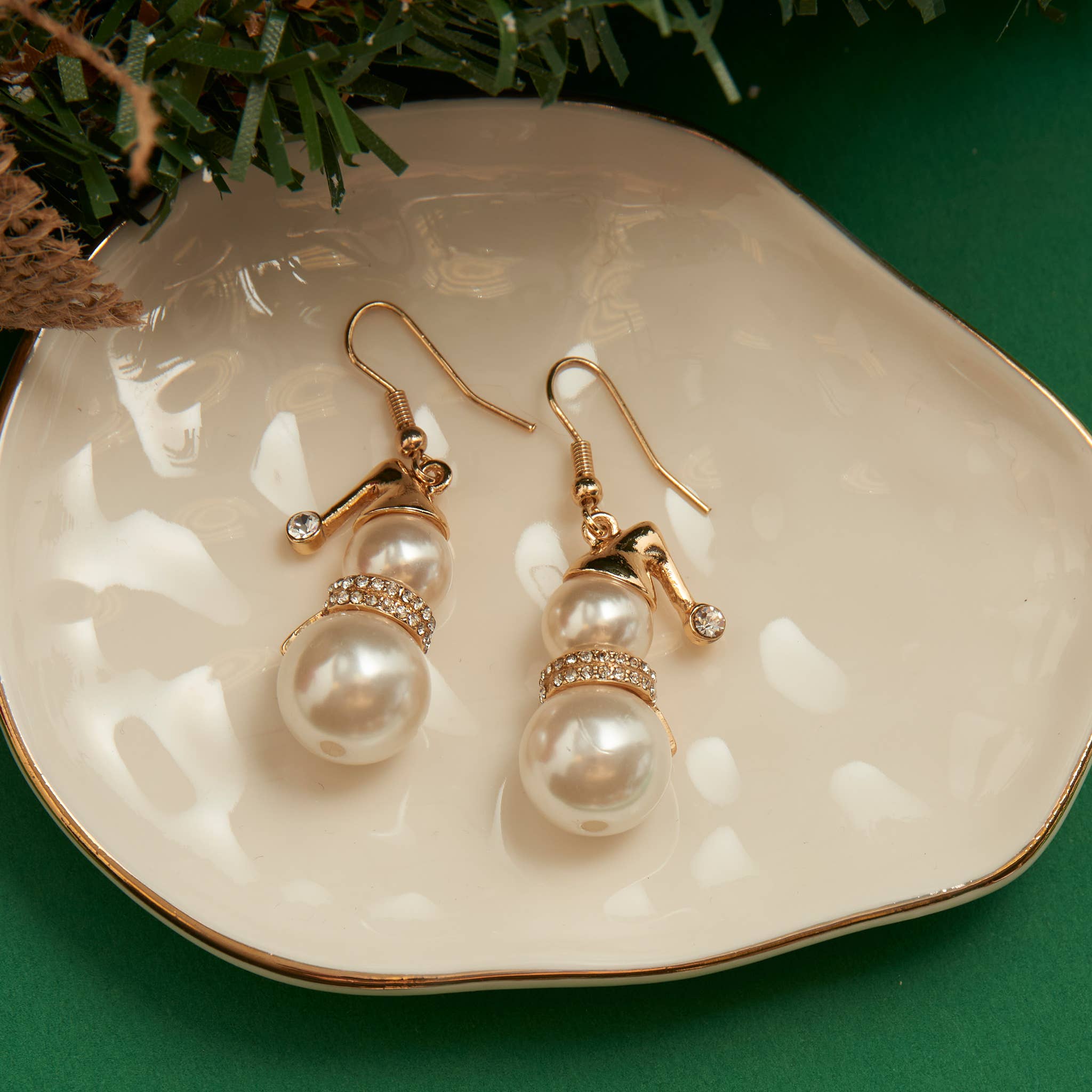 Howard's - Wholesale Dangle Earrings - Holiday Christmas Snowman Pearl Gold Drop Earrings