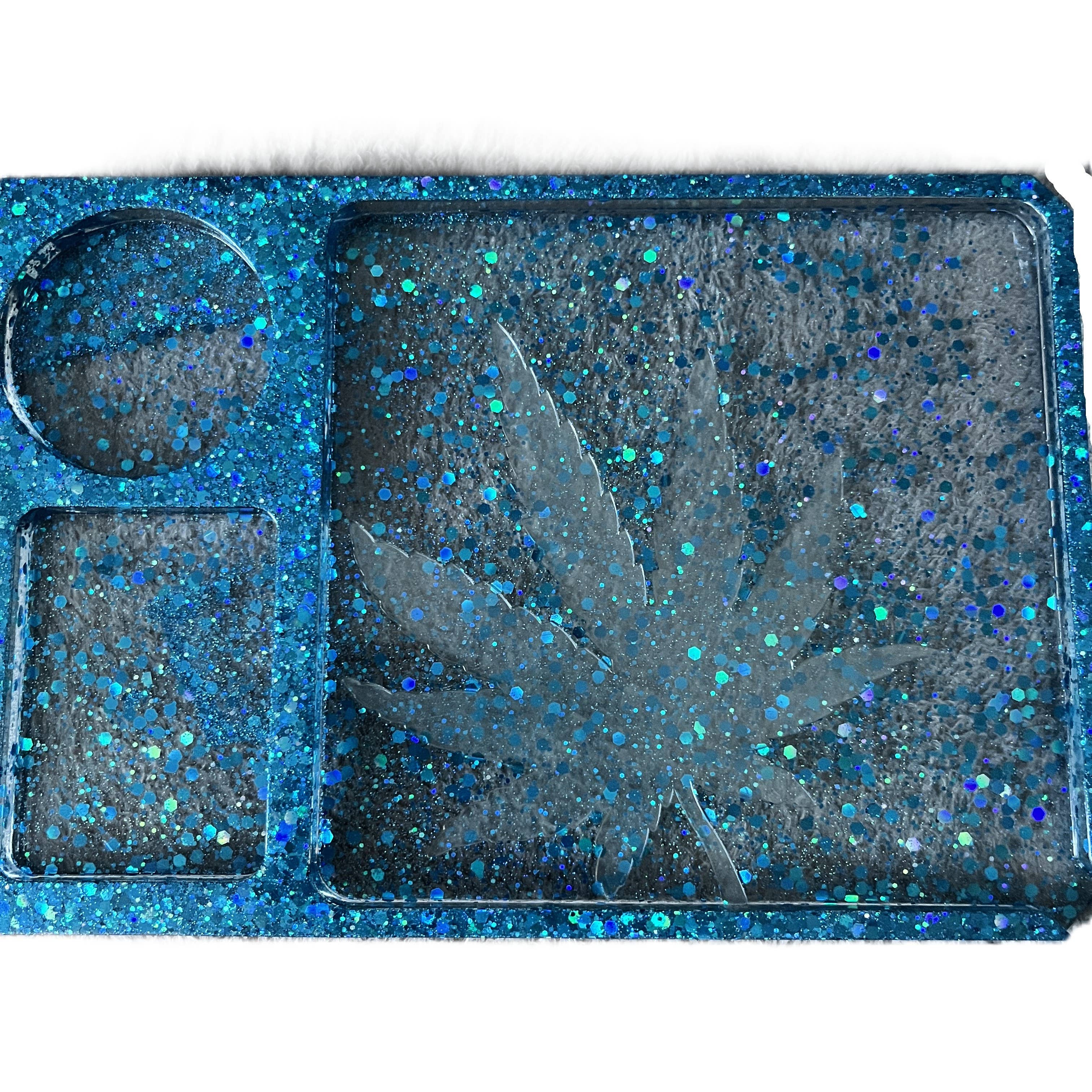 Face It Home Decor – wholesale Prydnadsbricka – Handgjord stor blå glittrig lönnlöv rullbricka0