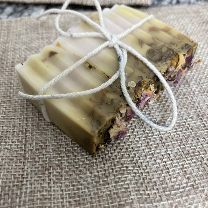 ADRIANA'S ART - HANDMADE ARTISAN PRODUCTS - Wholesale Bar Soap - Handmade Rose & Goats Milk Soap With Brazilian Purple Clay7