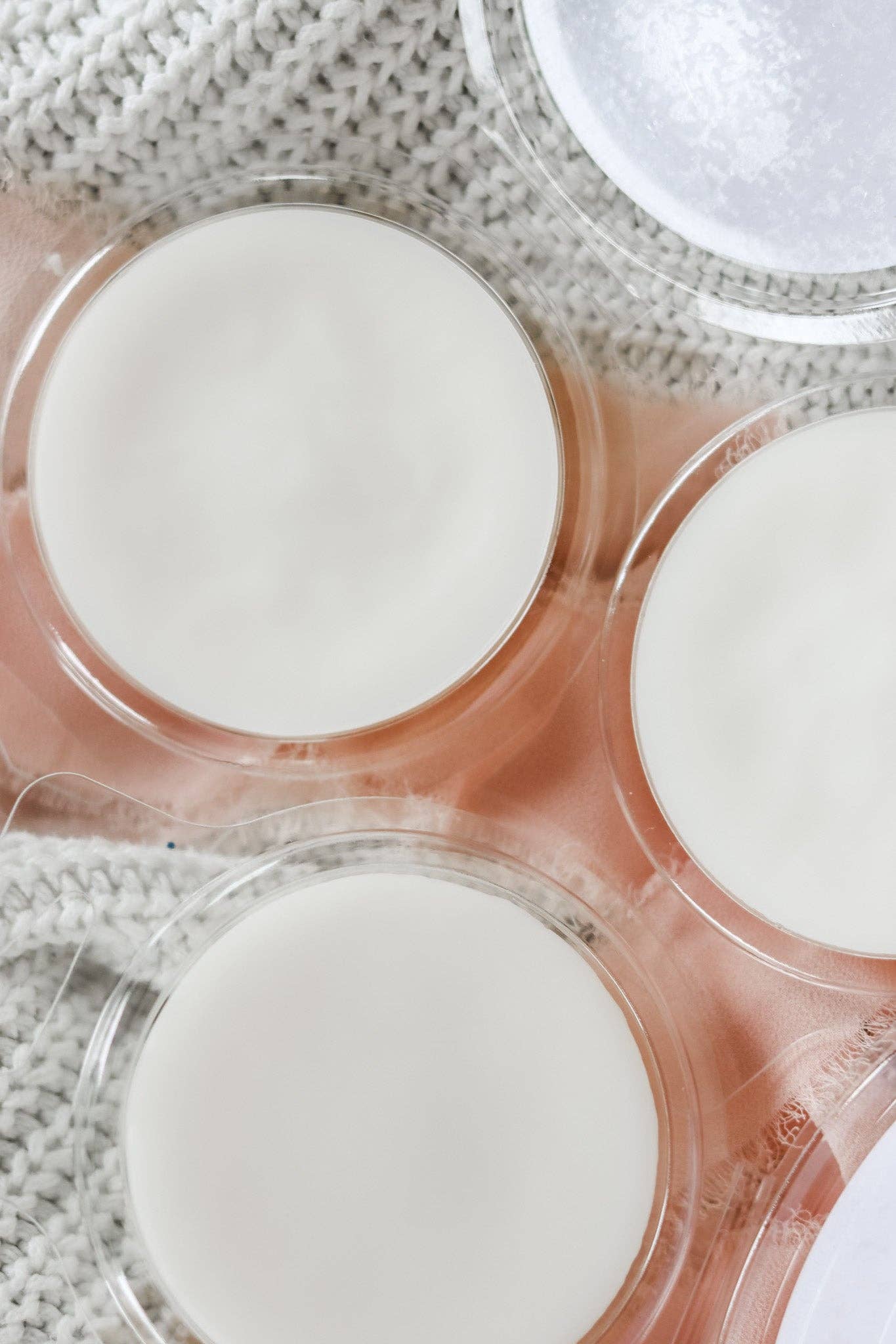 Honeydew Candle Co. – Großhandel Schmelzwachs – Wachsschmelzen aus weißem Tee und Lavendel3